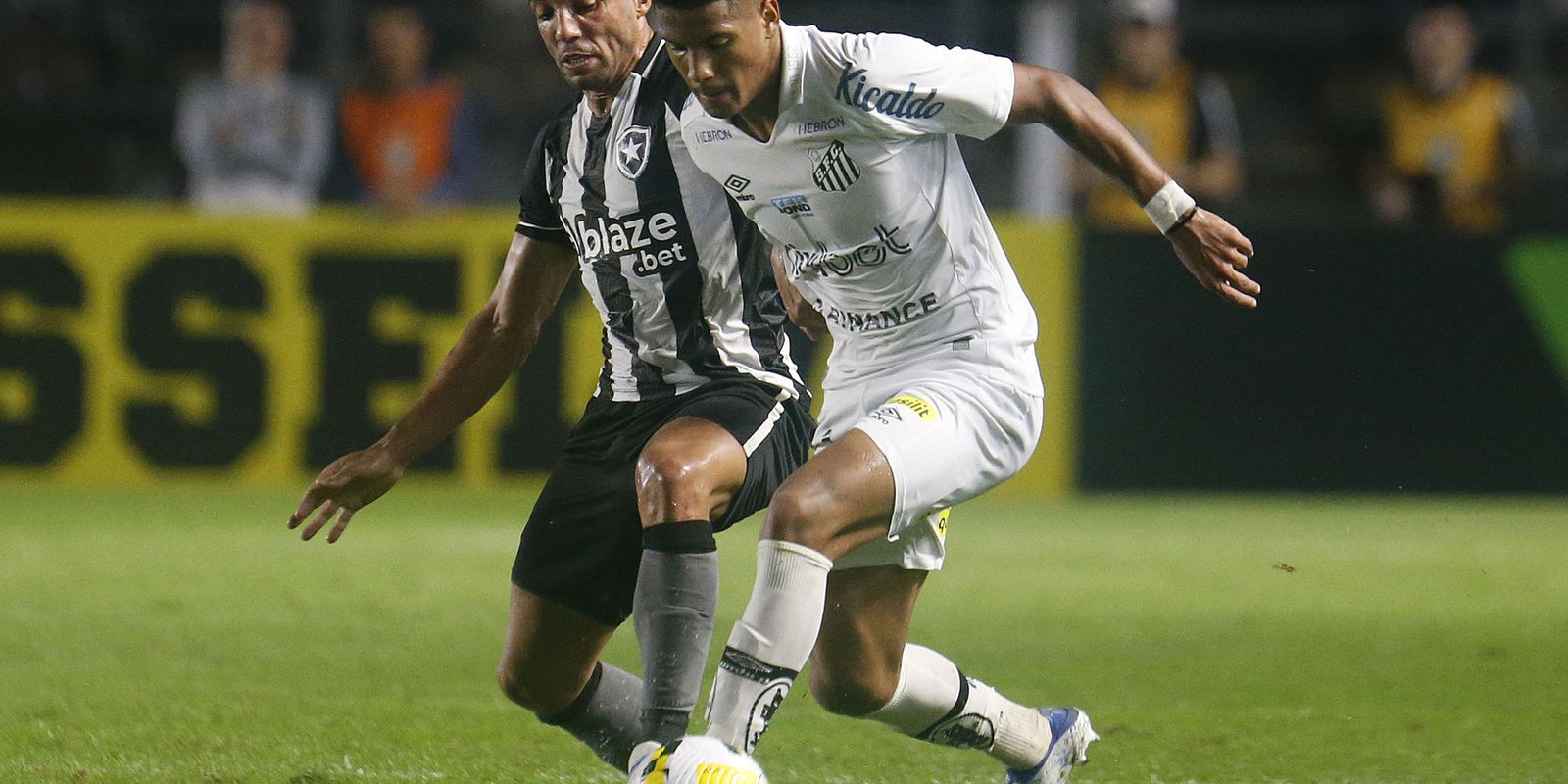 Privado: De olho em vaga na Libertadores, Botafogo recebe o Santos