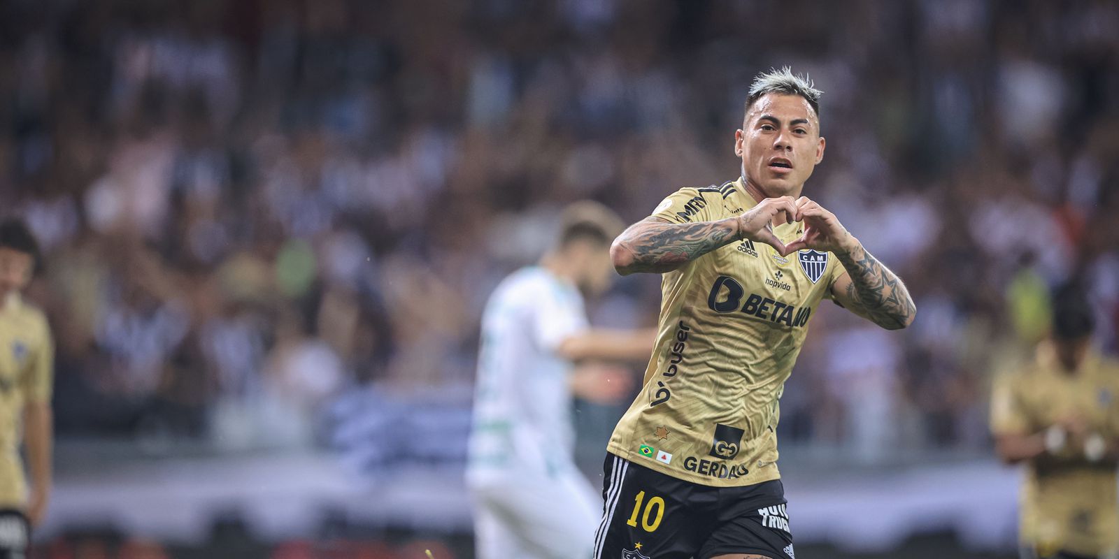 Privado: Galo triunfa para manter vivo o sonho de vaga direta à Libertadores