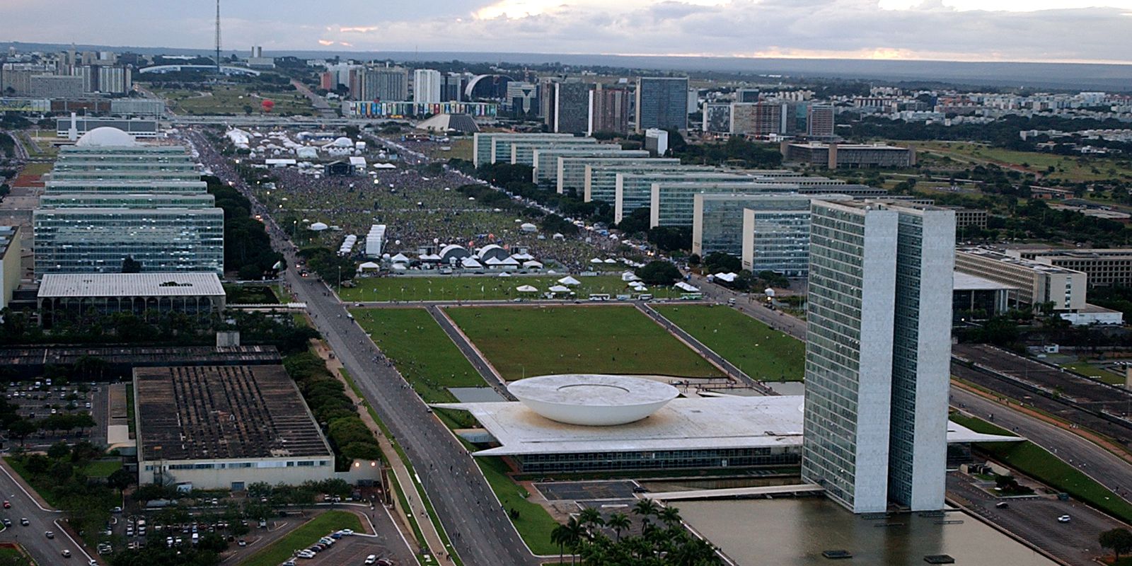 Privado: Governo define expediente nos dias de jogos da seleção