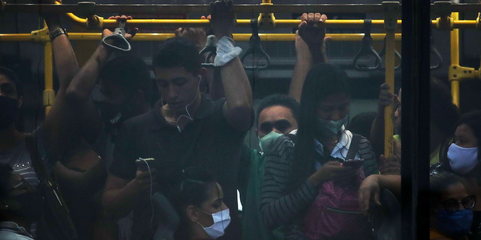 Privado: Covid-19: infectologistas defendem volta das máscaras e mais vacinação