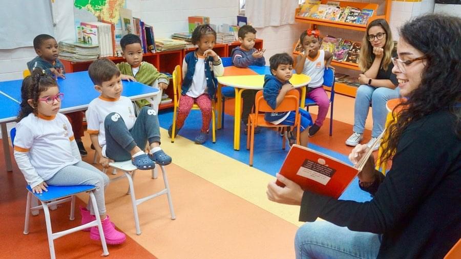 Leitura volta a atrair mais pessoas às bibliotecas públicas