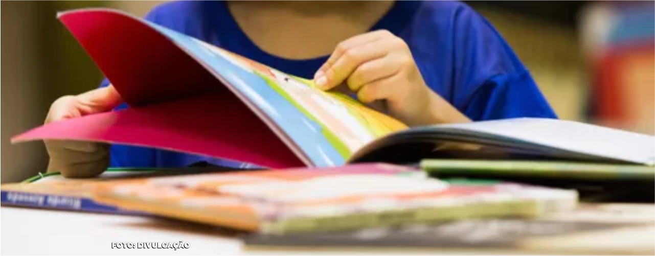 Mudança de Curso: São Paulo Volta ao Plano de Livros Didáticos do MEC