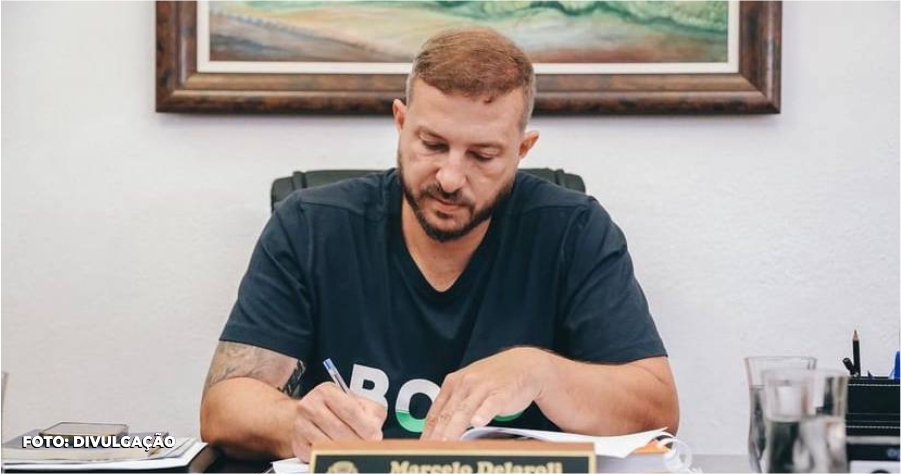 Prefeito Marcelo Delaroli anuncia corte de gastos em Itaboraí
