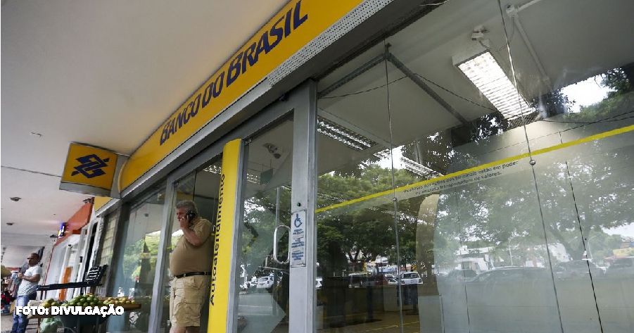 Em decorrência do feriado do Dia da Proclamação da República (15), as agências bancárias permanecerão fechadas nesta quarta-feira