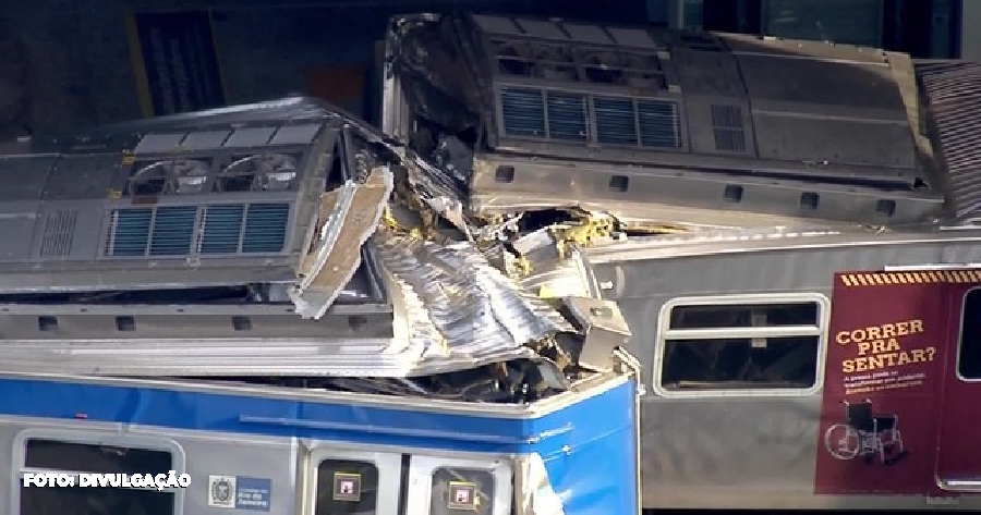 dois trens colidiram na estação de Madureira