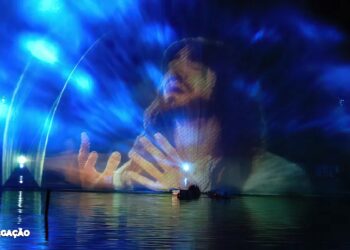 Natal da Lagoa encanta com projeções na água e atrações especiais