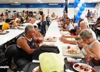 Restaurante do Povo de São Gonçalo proporciona ceias de Natal e ano novo a preços simbólicos