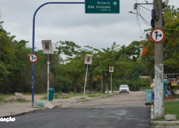 Transformações na Praia das Pedrinhas: Recapeamento Melhora Acesso a Bares e Restaurantes