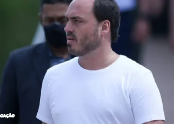 Carlos Bolsonaro é alvo Polícia Federal nesta segunda-feira