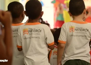 Entrega de Uniformes para Mais de 30 Mil Alunos da Rede Municipal de Niterói