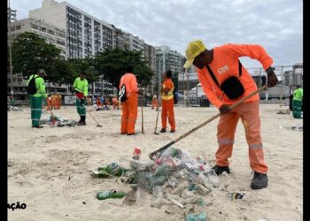 CLIN realiza limpeza rápida nas praias e orla de Niterói após as Festividades do Réveillon