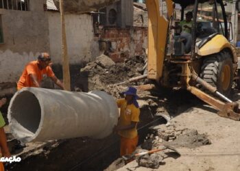 Prefeitura de São Gonçalo realiza obras de drenagem em bairros para minimizar impactos das chuvas