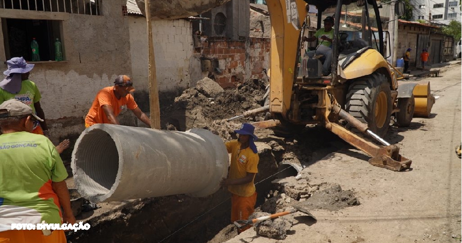 Prefeitura de São Gonçalo realiza obras de drenagem em bairros para minimizar impactos das chuvas