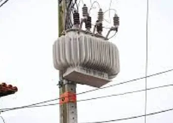 Problemas de Luz voltam a atingir moradores em Niterói devido às chuvas