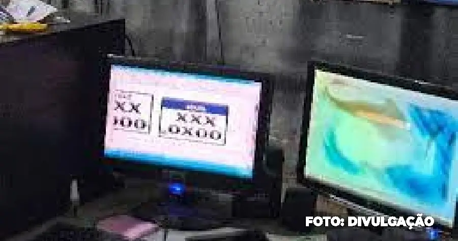 Polícia Fecha Gráfica de Placas Falsas em Magé: Dono é Preso em Flagrante