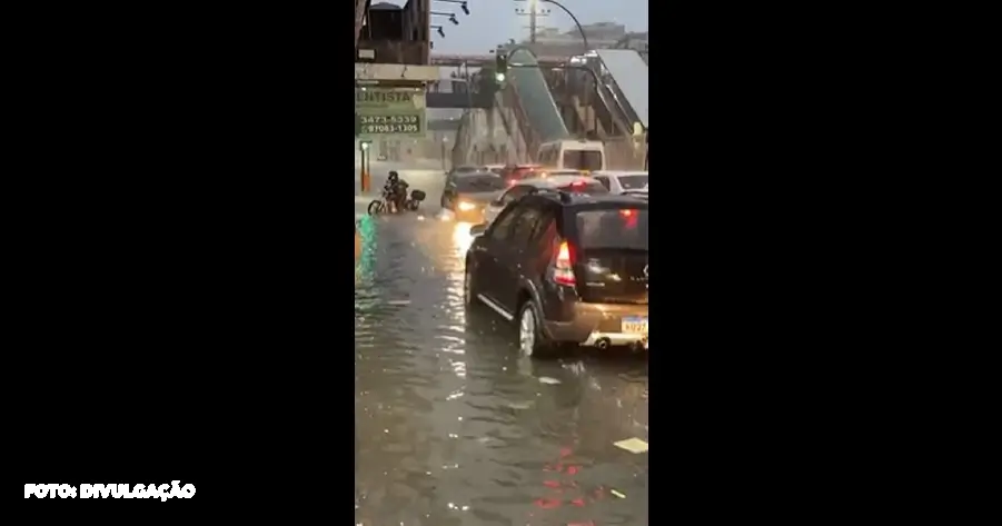 Rio de Janeiro Sofre Com Chuvas Intensas e Alerta de Alagamentos