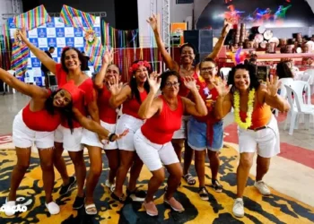 São Gonçalo em Movimento Encanta com Baile à Fantasia na Quadra do Porto da Pedra