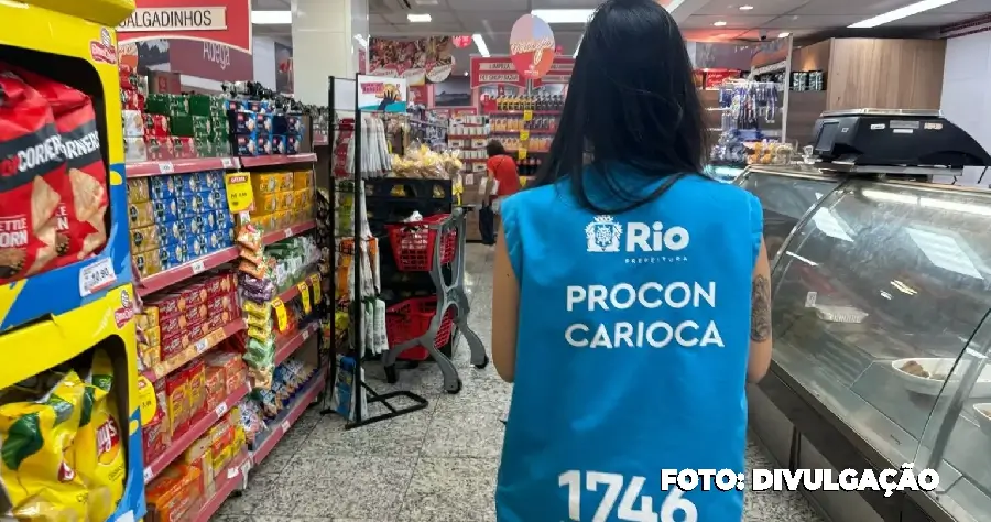 Supermercado no Catete é multado por irregularidades no comércio de alimentos