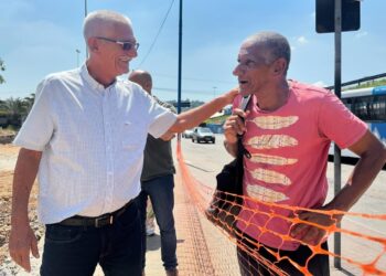 Prefeito Capitão Nelson lidera disputa com folga em São Gonçalo