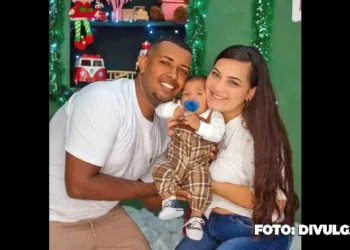 Operação da Polícia Civil busca suspeitos da morte brutal de família em Niterói