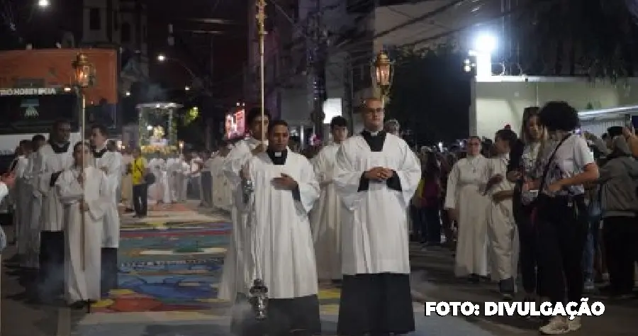 Corpus Christi reúne milhares de fiéis em São Gonçalo