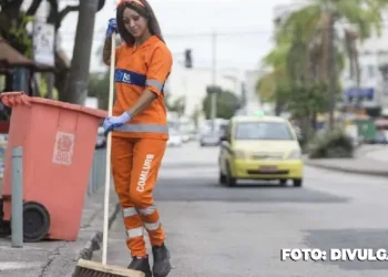 Dia do Gari: Agentes da Prefeitura Exemplificam Cuidado e Carinho