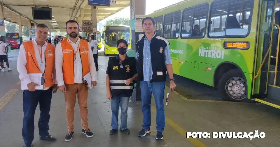 Prefeitura de Niterói fiscaliza ônibus no terminal