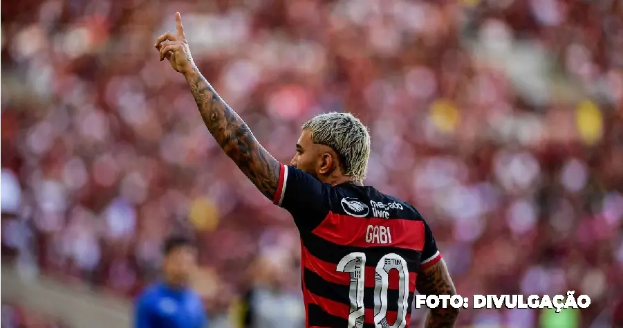 Reviravolta no Flamengo! Gabigol volta a usar camisa 10 e mantém esperanças por renovação