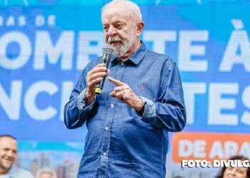Lula defende meta de 100% de alfabetização no Brasil até 2030