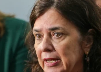 Pressionada, ministra da Saúde exonera indicado por deputado da gestão hospitalar no Rio