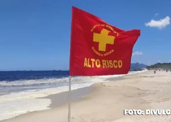 Aviso de ressaca em Niterói: Ondas de até 3 metros