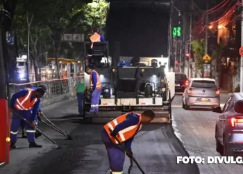Revestimento noturno da Alameda São Boaventura em São Gonçalo