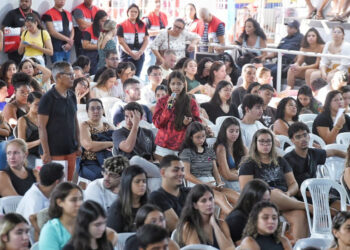 Incentivo à educação: Maricá entrega novos cartões do Bilhete Único Universitário
