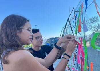 Dia dos namorados: Exposição no MAC Niterói promove dinâmica para casais expressarem seus desejos para o futuro