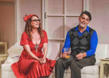 “DUETOS, A Comédia de Peter Quilter” volta ao Rio de Janeiro em curta temporada com Patricya Travassos e Eduardo Moscovis