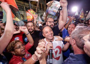 Rodrigo Neves agradece a votação histórica e afirma que Niterói e o campo democrático sairão fortalecidos do segundo turno