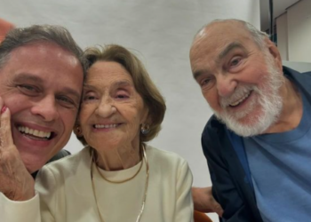 Guilherme Fontes mostra encontro com Laura Cardoso e Lima Duarte: 'Imensa admiração' | Celebridades