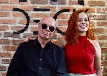 Roger Henri se apresenta com o pianista Marcos  Nimrichter na Lagoa