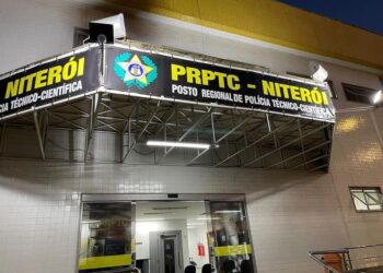 Tragédia: vítimas de atentado em bar são sepultadas