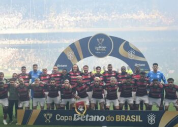 Flamengo arrecada R$ 178 milhões em premiações na temporada e supera expectativas do início do ano