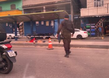 Homem é encontrado morto em ponto de ônibus, em Vista Alegre