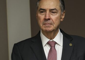 Barroso nega prazo maior para municípios aderirem ao acordo de Mariana