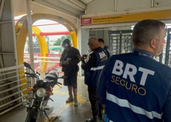 Com apoio de drones, equipes da Seop e GM intensificam fiscalização de motos em passarelas - Prefeitura da Cidade do Rio de Janeiro