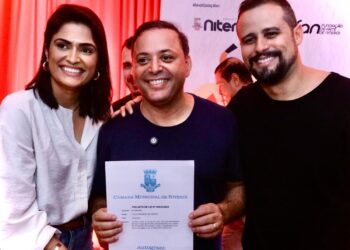 Prefeito Rodrigo Neves sanciona lei que institui 23 de abril como o Dia Municipal do Choro – Prefeitura Municipal de Niterói