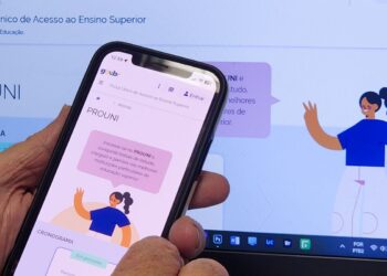 Prouni: convocados da lista de espera devem entregar dados até sexta