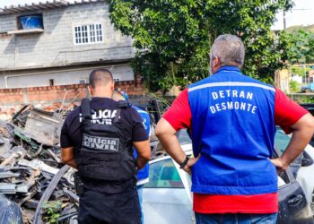 Operação Desmonte interdita dois ferros-velhos ilegais em Magé