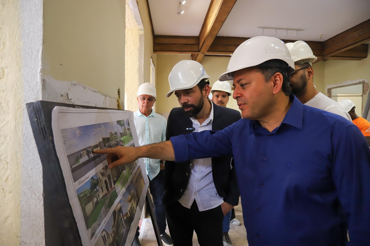 Prefeito de Niterói visita obras do Casarão Cauby Peixoto, que será entregue no aniversário da cidade – Prefeitura Municipal de Niterói