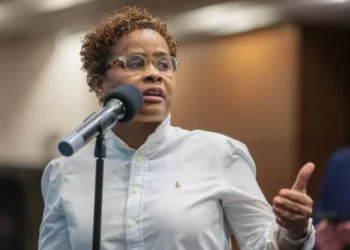 ‘Botão do Pânico’: lei de Niterói de combate à violência contra a mulher pode se tornar estadual