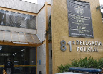 Homem é preso com mais de 350 trouxinhas de drogas em Niterói | Enfoco