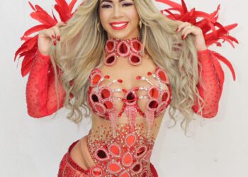 Porto da Pedra recebe de volta Débora Ribeiro ao posto de musa